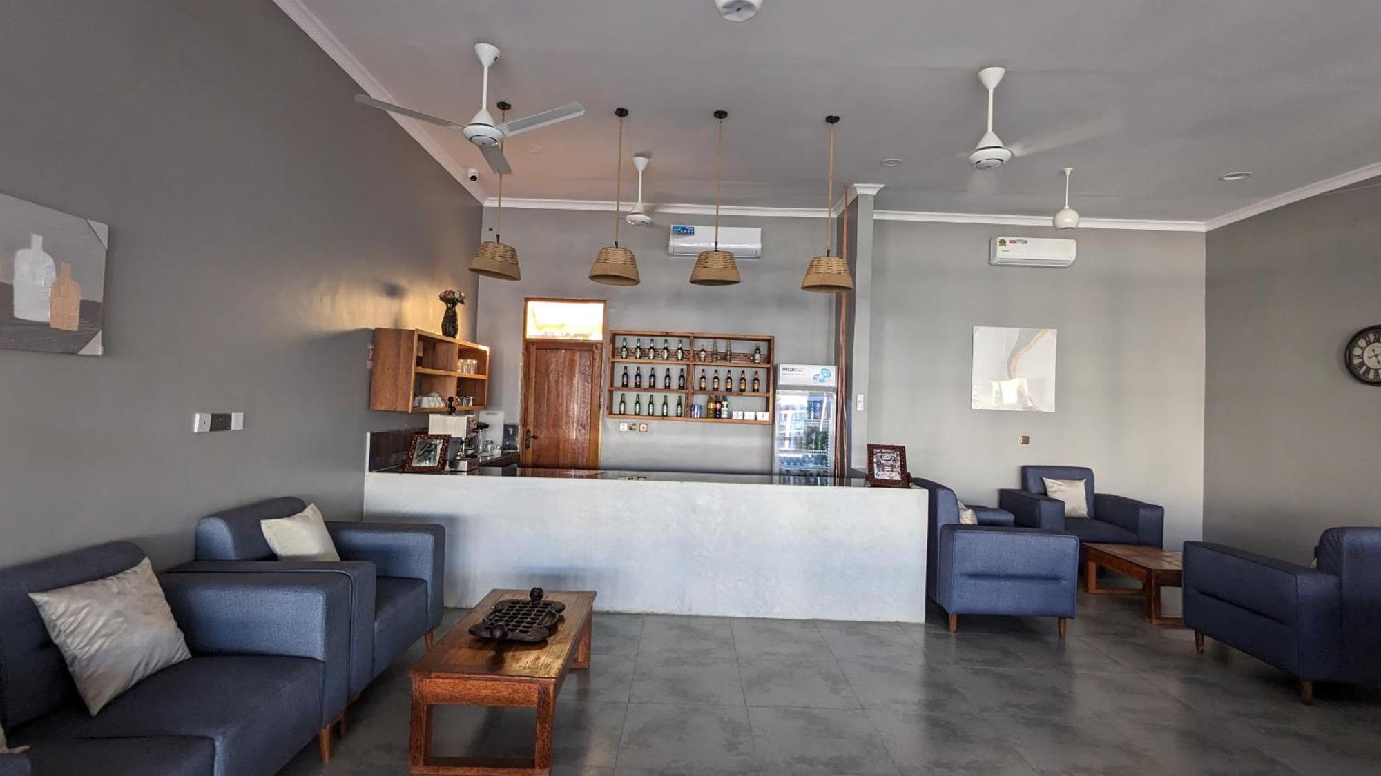 Mafia Dream Hotel คิลินโดนี ภายนอก รูปภาพ